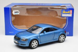 Audi TT 8N Mėlynas Revell 1:18 8954 Metalas - nuotrauka 8 iš 8