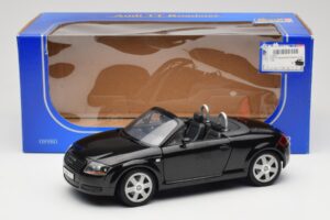 Audi TT 8N Roadster Juodas Revell 1:18 08980 Metalas - nuotrauka 8 iš 8