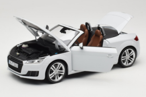 Audi TT 8S Roadster Glacier White Minichamps 1:18 5011400515 Metalas - nuotrauka 2 iš 8