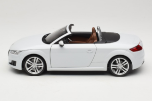 Audi TT 8S Roadster Glacier White Minichamps 1:18 5011400515 Metalas - nuotrauka 4 iš 8