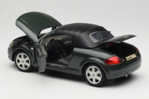 Audi TT 8N Roadster Žalias Revell 1:18 8979 Metalas - nuotrauka 5 iš 8