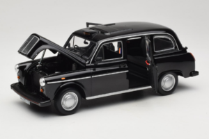 Austin FX4 London Taxi Juodas Minichamps 1:18 180136000 Metalas - nuotrauka 2 iš 8
