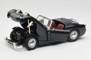 Austin-Healey Sprite Leaf Green Revell 1:18 08837 Metalas - nuotrauka 2 iš 8