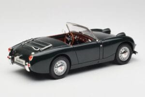 Austin-Healey Sprite Leaf Green Revell 1:18 08837 Metalas - nuotrauka 3 iš 8