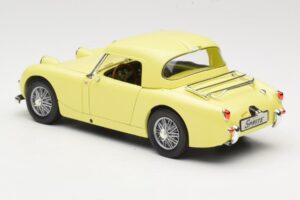 Austin-Healey Sprite Mk1 Geltonas Revell 1:18 8835 Metalas - nuotrauka 7 iš 8