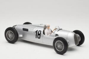 Auto Union Typ C #18 B. Rosemeyer Internationales Eifelrennen Nürburgring Winner 1936 Minichamps 1:18 155361018 Metalas - nuotrauka 4 iš 6