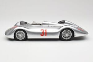 Auto Union Typ C Stromlinie #31 B. Rosemeyer 1937 Sidabrinis Revell 1:18 08436 Metalas - nuotrauka 4 iš 8