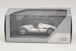 Auto Union Typ D #4 Sidabras Minichamps 1:43 5030900703 Metalas - nuotrauka 4 iš 4