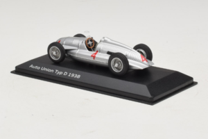 Auto Union Typ D #4 Sidabras Minichamps 1:43 5030900703-R1 Metalas - nuotrauka 3 iš 4