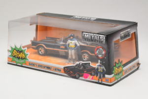 Batmobile Su Batman Figūrėle Metals Diecast 1:24 98259 Metalas - nuotrauka 3 iš 3