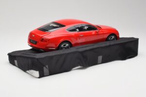 Bentley Continental GT St. James Red Minichamps 1:18 100139922 Metalas - nuotrauka 3 iš 8