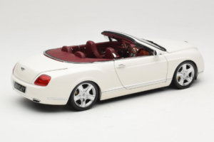 Bentley Continental GTC Baltas Minichamps 1:18 100139032 Metalas - nuotrauka 3 iš 8