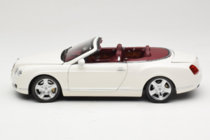 Bentley Continental GTC Baltas Minichamps 1:18 100139032 Metalas - nuotrauka 4 iš 8