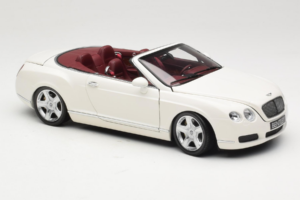 Bentley Continental GTC Baltas Minichamps 1:18 100139032 Metalas - nuotrauka 6 iš 8