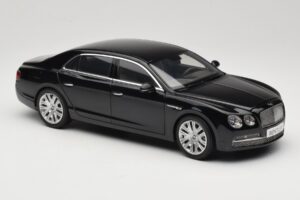 Bentley Flying Spur W12 Diamond Black Kyosho 1:18 08891DBK Metalas - nuotrauka 6 iš 8