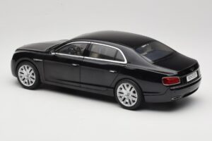 Bentley Flying Spur W12 Onyx Black Kyosho 1:18 08891NX Metalas - nuotrauka 7 iš 8