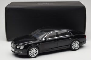 Bentley Flying Spur W12 Onyx Black Kyosho 1:18 08891NX Metalas - nuotrauka 8 iš 8
