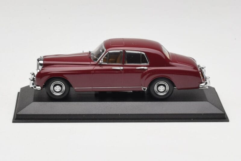 Bentley S1 Continental Flying Spur Bordo Minichamps 1:43 436139550 Metalas