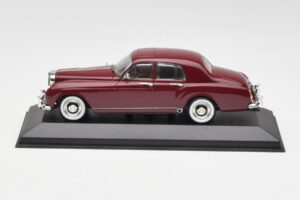 Bentley S1 Continental Flying Spur Kreminis Minichamps 1:43 436139551 Metalas