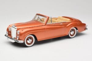 Bentley Type S2 Mulliner Kabrioletas Tudor Oranžinis Metalinis Solido 1:18 8007 Metalas