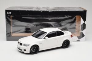 BMW 1M Coupe E82 Baltas Minichamps 1:18 110020022 Metalas - nuotrauka 8 iš 8