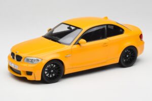 BMW 1M Coupe E82 Geltonas Minichamps 1:18 110020026 Metalas