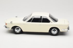 BMW 2000 CS Coupe Kreminis KK-Scale 1:18 KKDC180121 Metalas - nuotrauka 3 iš 6