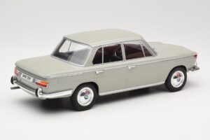 BMW 2000 TI Pilkas MCG 1:18 MCG18112 Metalas - nuotrauka 2 iš 6