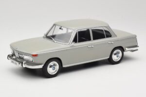 BMW 2000 TI Pilkas MCG 1:18 MCG18112 Metalas