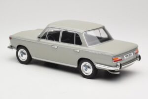 BMW 2000 TI Pilkas MCG 1:18 MCG18112 Metalas - nuotrauka 5 iš 6