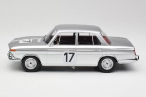 BMW 2000 Ti #17 J. Ickx / H. Hahne 24 Hours of Spa 1966 Winners Minichamps 1:18 107662517 Derva - nuotrauka 3 iš 6