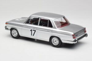BMW 2000 Ti #17 J. Ickx / H. Hahne 24 Hours of Spa 1966 Winners Minichamps 1:18 107662517 Derva - nuotrauka 5 iš 6