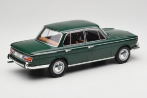 BMW 2000 121 Žalias MCG 1:18 MCG18542 Metalas - nuotrauka 2 iš 6