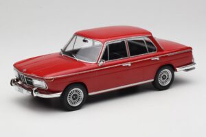BMW 2000 121 Raudonas MCG 1:18 MCG18543 Metalas