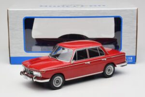 BMW 2000 121 Raudonas MCG 1:18 MCG18543 Metalas - nuotrauka 6 iš 6