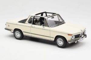 BMW 2002 Baur Kabrioletas E10 Chamonix Baltas AUTOart 1:18 70532 Metalas - nuotrauka 6 iš 8