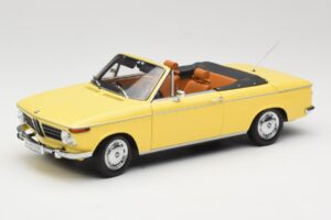 BMW 2002 Kabrioletas Ryškiai Žalias Minichamps 1:18 80430145820 Metalas
