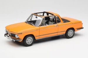 BMW 2002 E10 Kabrioletas Colorado Oranžinis AUTOart 1:18 80430300713 Metalas