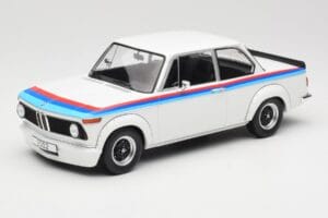 BMW 2002 E10 Turbo Baltas MCG 1:18 MCG18408-R Metalas