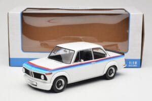 BMW 2002 E10 Turbo Baltas MCG 1:18 MCG18408R Metalas - nuotrauka 6 iš 6