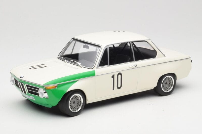 BMW 2002 Tii E10 #10 H. Hahne / D. Quester Winners Nurburgring 1968 Minichamps 1:18 155682710 Metalas