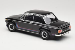 BMW 2002 Turbo Juodas Minichamps 1:18 155026204 Metalas - nuotrauka 5 iš 6