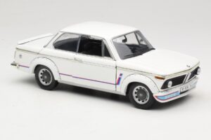 BMW 2002 Turbo E10 Baltas Anson 1:18 30393 Metalas - nuotrauka 6 iš 8