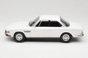 BMW 2800 CS E9 Baltas Minichamps 1:18 155028030 Metalas - nuotrauka 3 iš 6