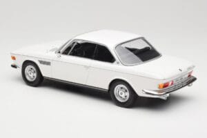 BMW 2800 CS E9 Baltas Minichamps 1:18 155028030 Metalas - nuotrauka 5 iš 6