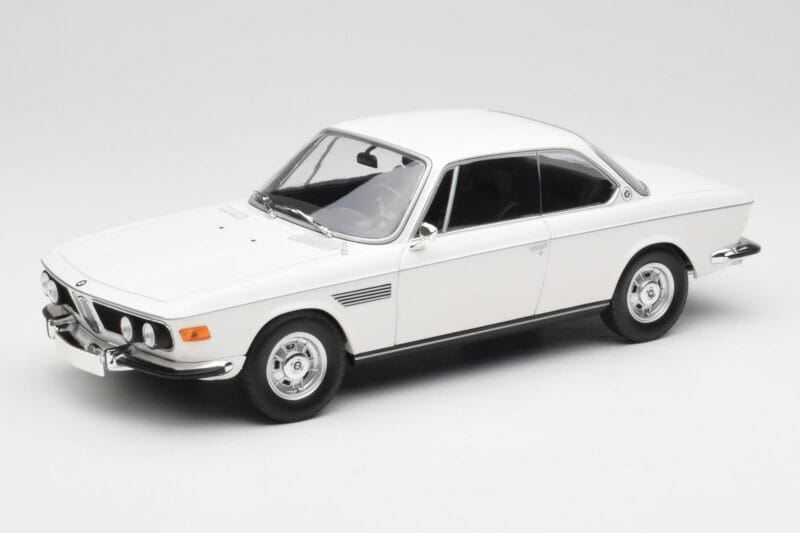 BMW 2800 CS E9 Baltas Minichamps 1:18 155028030 Metalas