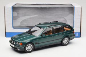 BMW 3 Series E36 Touring Green Metallic MCG 1:18 MCG18366 Metalas - nuotrauka 6 iš 6