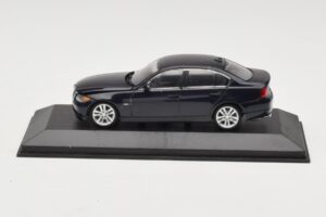 BMW 3 Series E90 Dark Blue Metallic Minichamps 1:43 80420392151-R Metalas