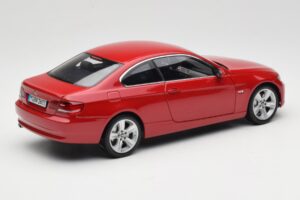 BMW 3 Series E92 Raudonas Kyosho 1:18 80430407219 Metalas - nuotrauka 3 iš 8