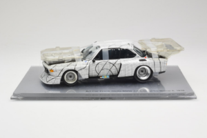 BMW 3.0 CSL Art Car Frank Stella Minichamps 1:18 80430150928 Metalas